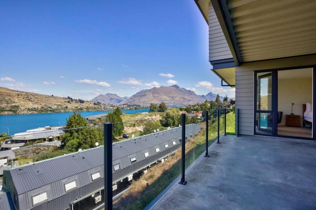 4 Bedroom Stunning Modern Family Home Queenstown Eksteriør billede