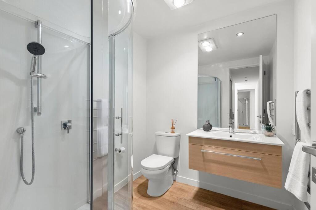 4 Bedroom Stunning Modern Family Home Queenstown Eksteriør billede
